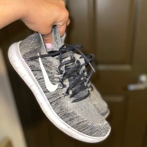 Nike Flyknit Free Run